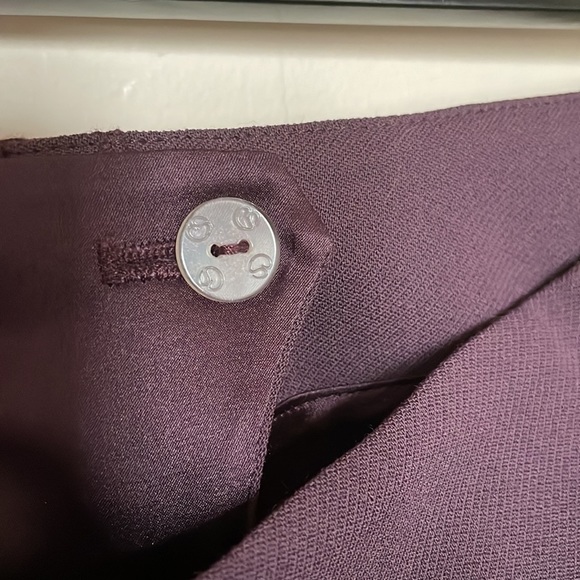 St. John Collection Eggplant Purple Pleated Trousers - Picture 5 of 6